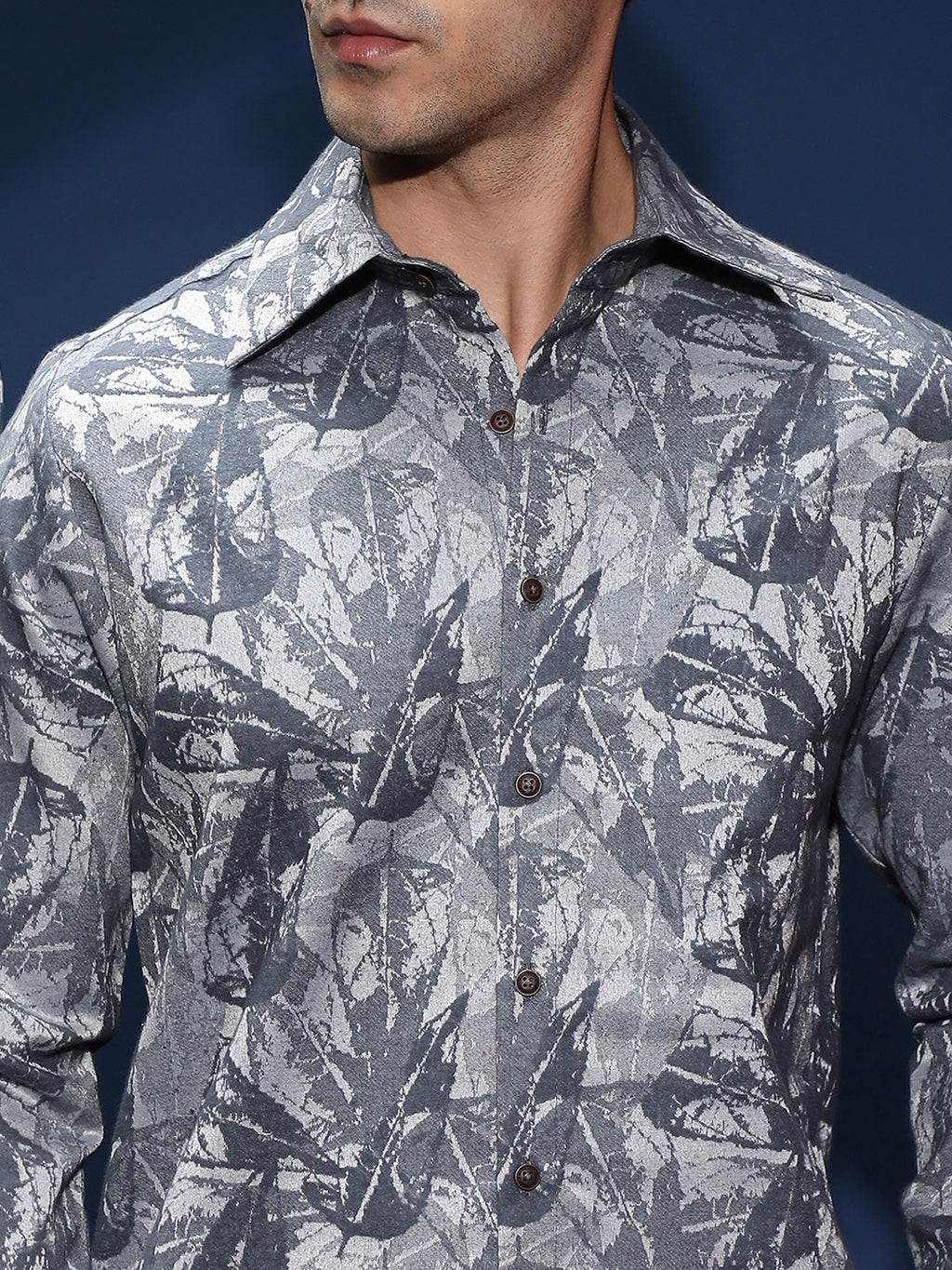 Willow-Foliage Imprint Shirt