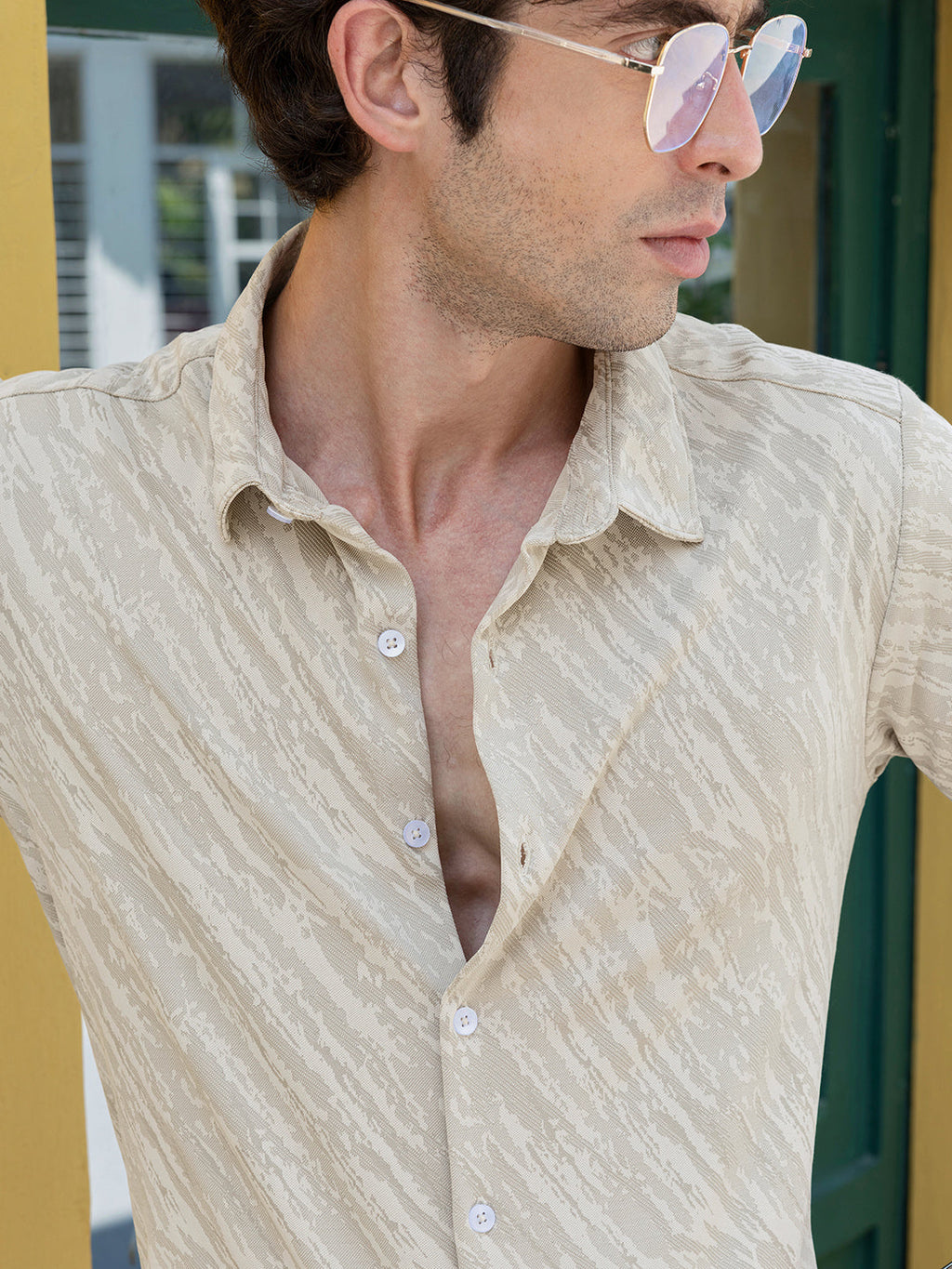 Men's Abstract Print Slim Fit Casual Shirt