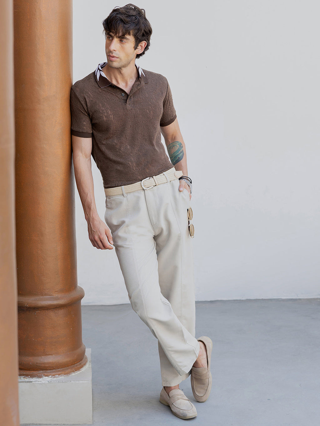 Men's Brown Textured Knit Polo T-Shirt with Patterned Collar